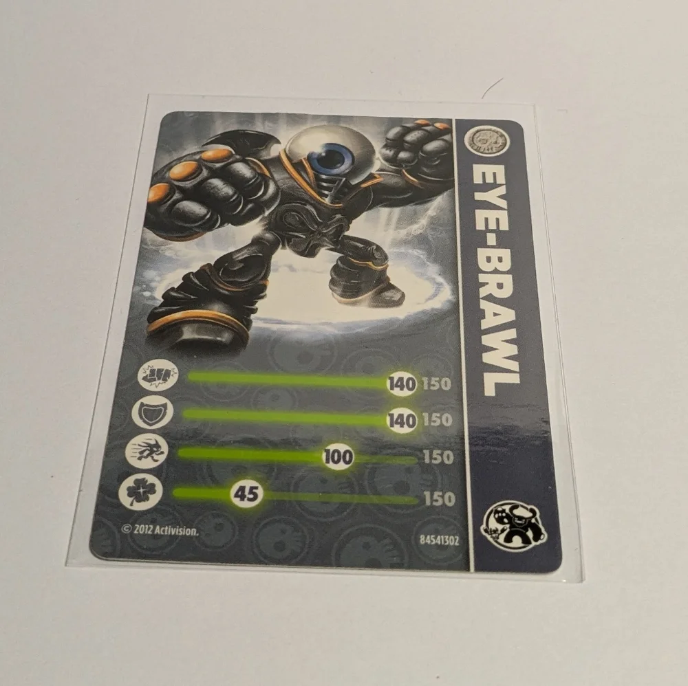 Skylanders Eye Brawl Action Figure And Character Card